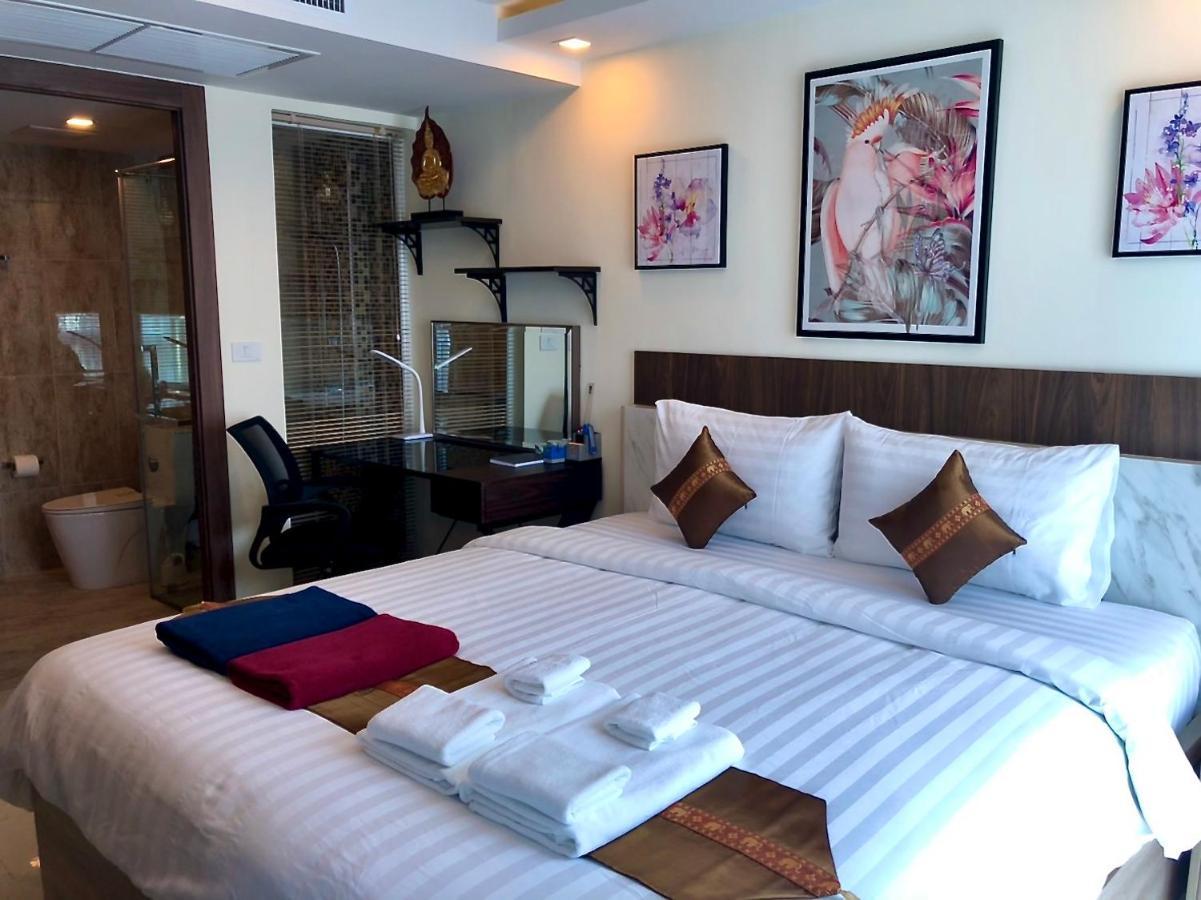 Luxury Business Suits In Grand Avenue By Pattaya City Estates Exteriör bild