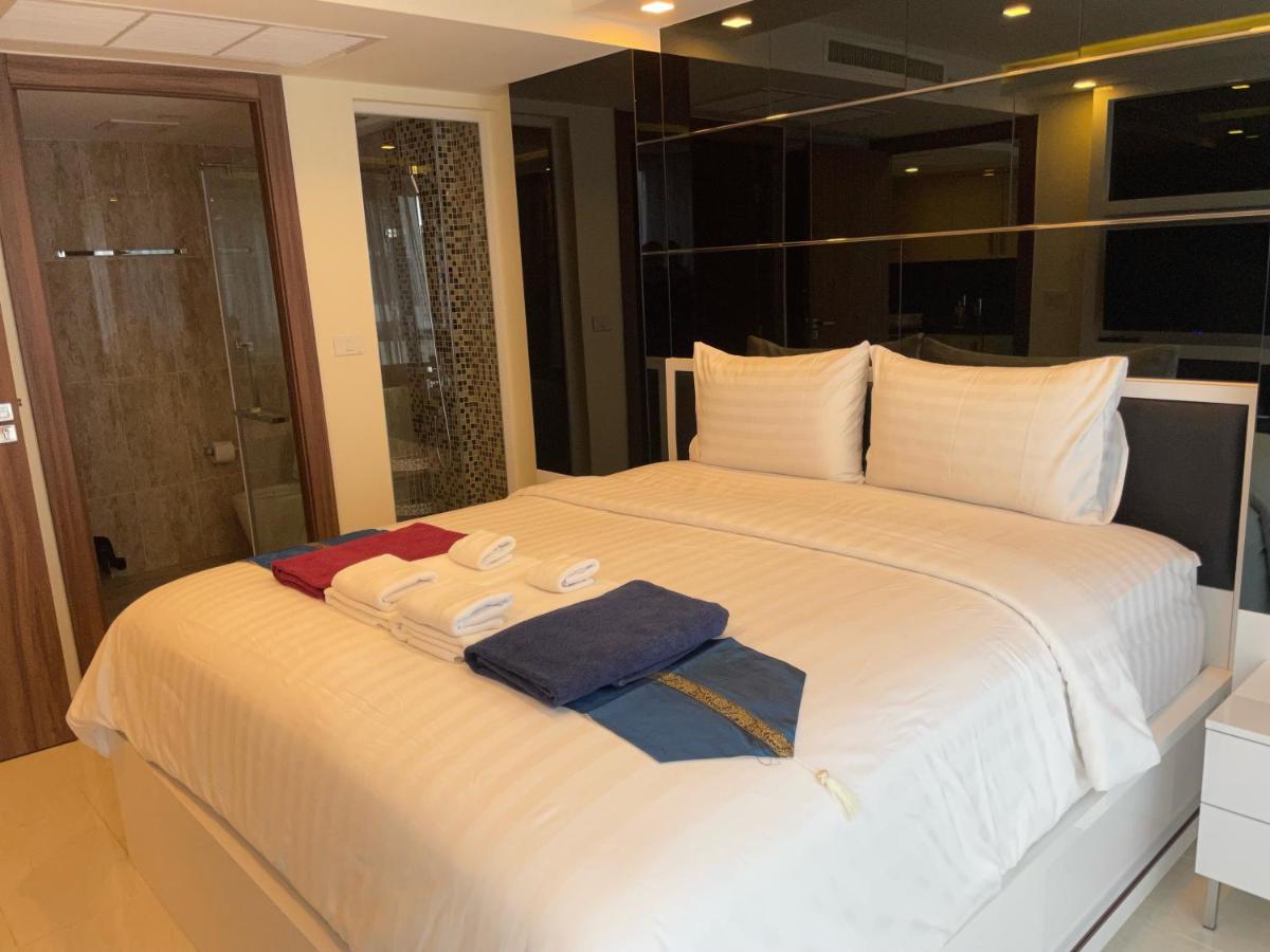 Luxury Business Suits In Grand Avenue By Pattaya City Estates Exteriör bild