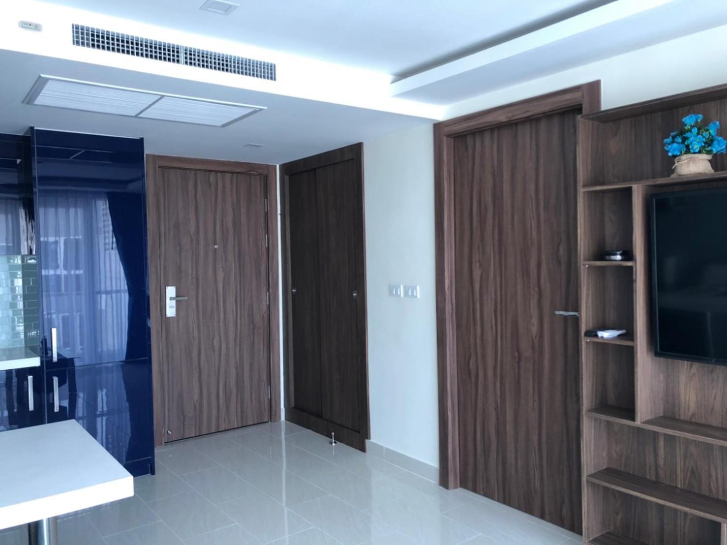 Luxury Business Suits In Grand Avenue By Pattaya City Estates Exteriör bild