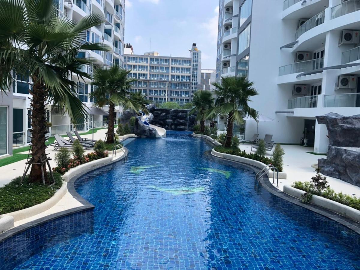 Luxury Business Suits In Grand Avenue By Pattaya City Estates Exteriör bild